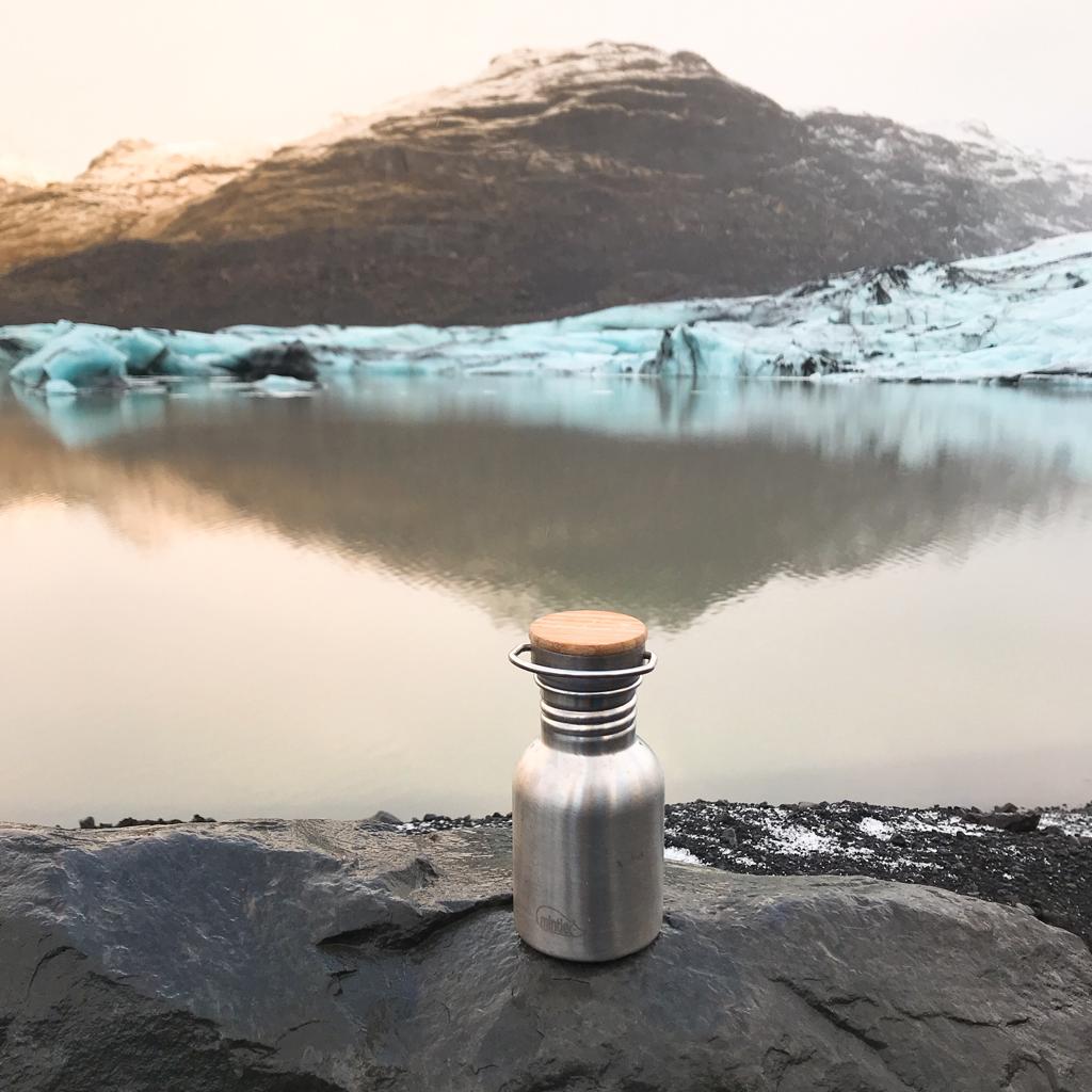 https://mintielunchboxes.co.uk/products/mintie-750-stainless-steel-bottle  The Mintie 750ml water bottle is the perfect large, safe and environmentally sound drinks bottle. Plastic-Free, Durable, Eco Friendly, Leakproof, Easy to Clean. Lightweight Single 